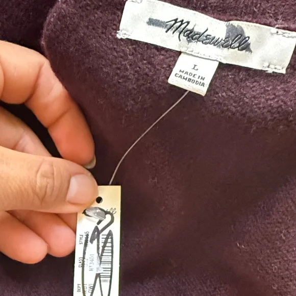 Crewneck Sweater in Heritage Merino Wool - Picture 7 of 7